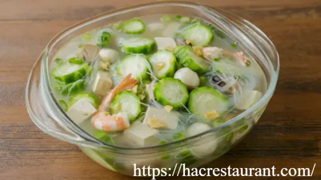 Menu Berkuah Bening Gambas dan Soun yang Segar